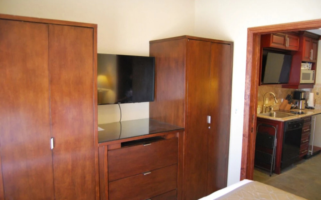 White Pines 2-BD at Westgate - Monitor