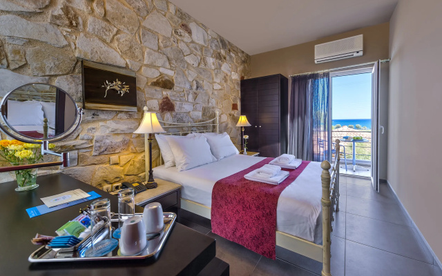 Mistral Hotel - Singles Only