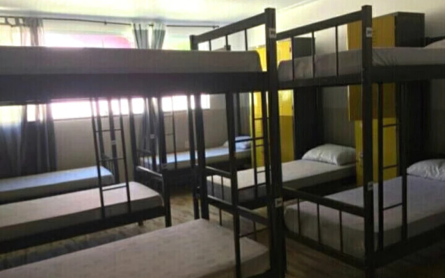 Bougainville Hostel