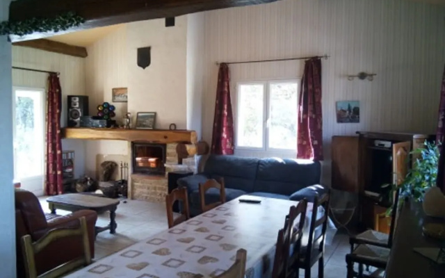 Nice Holiday Home With Swimming Pool and Enclosed Garden