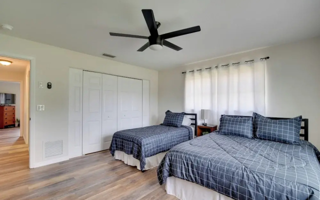 Walk to Lake: Geataway w/ Yard in Inverness