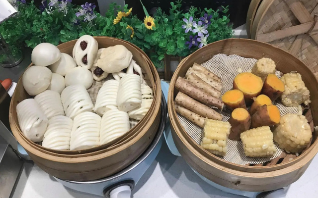 INZONE GARLAND SELECTION Hotel (Qihe County Wanda Plaza Quancheng Oulebao)