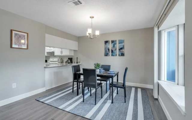Eagles Nest 2 Bedroom Townhouse by Redawning