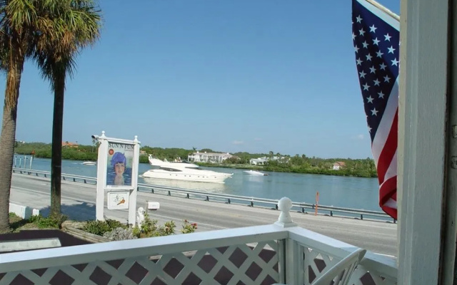 Sun N Fun Beachfront Vacation Rentals