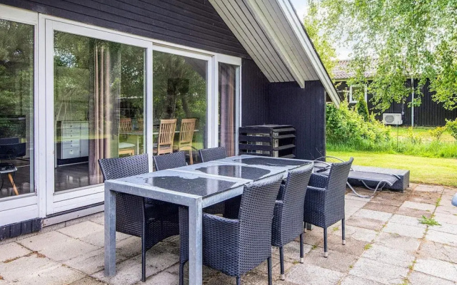 4 Person Holiday Home in Hemmet