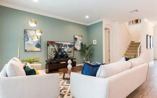 Vhc Srh8 2641 8 Bedroom Condo