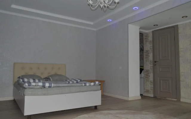 Apartment on Ahunbaev street, 187