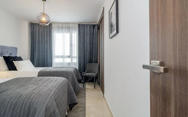 AE8 - Luxury 3 bedroom apartment in San Pedro