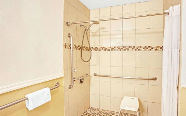 Days Inn Whittier