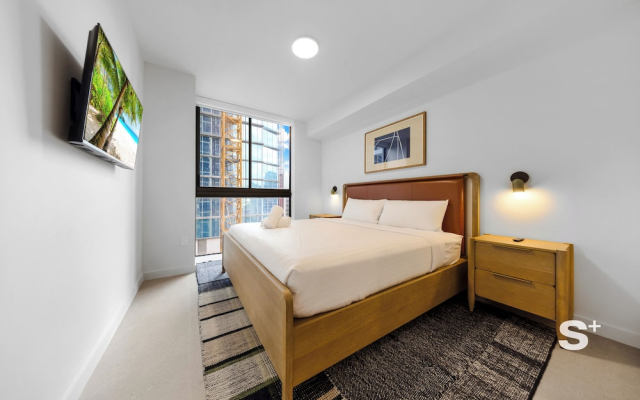 Modern Condo in DTW Miami - Gym & Pool
