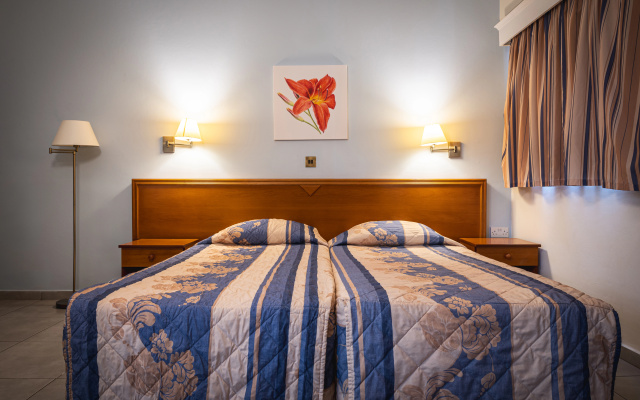 Kefalos - Damon Hotel Apartments