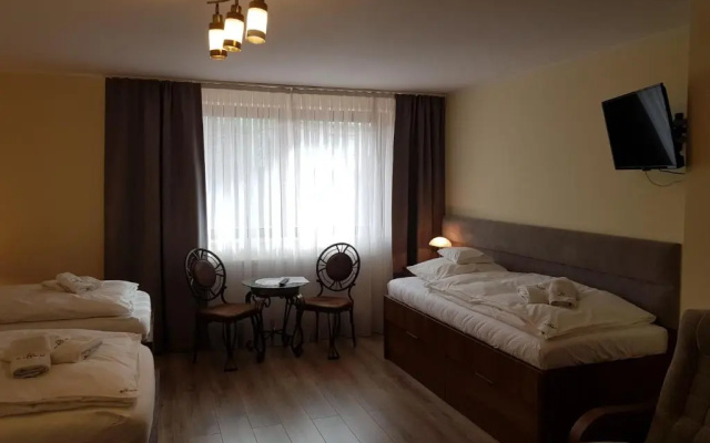 Ośrodek Wypoczynkowy EDEN Maniowy