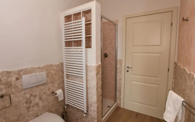 Mansion in San Valentino in Abruzzo Citeriore with Pool