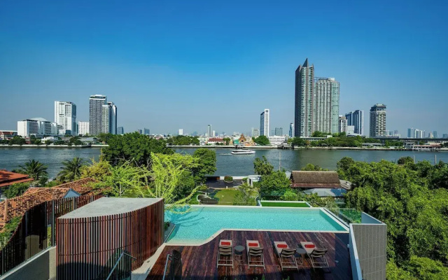We Hotel Riverfront