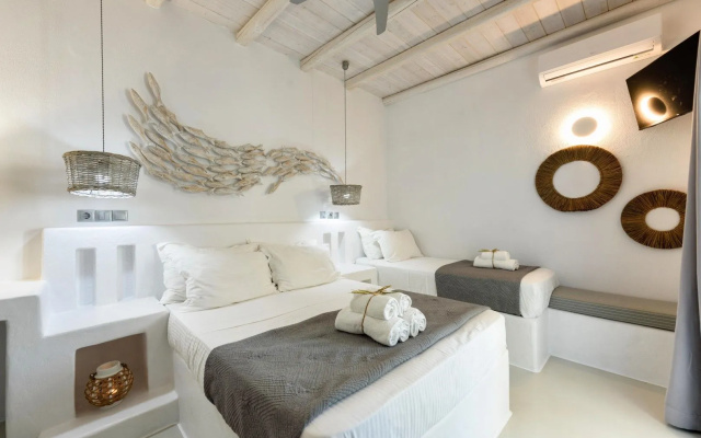 Blue Waves Suites Apartments Paros