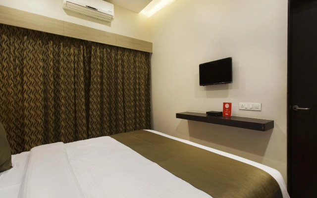 OYO 10388 Hotel Dean Villa