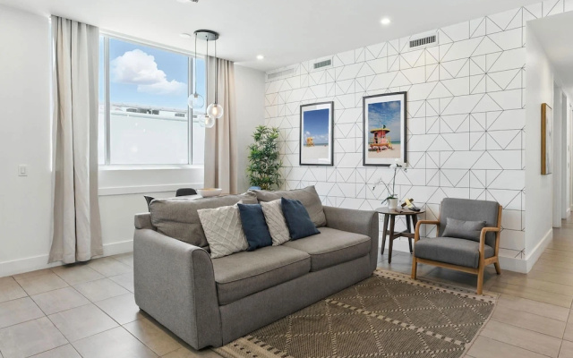 South Beach 2BR Paradise