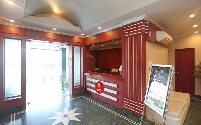 OYO 9537 Hotel Park Grace