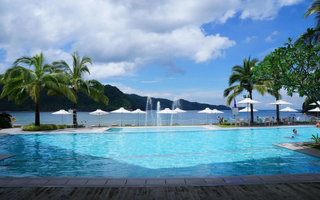 Pico De Loro Cove Condominium 2Br 01