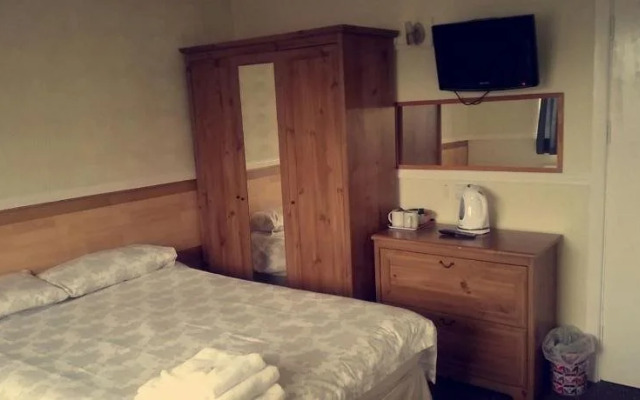The Brentwood Hotel