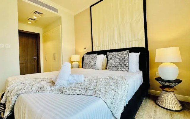 Venduras - Spacious 4BR Villa in La Mer