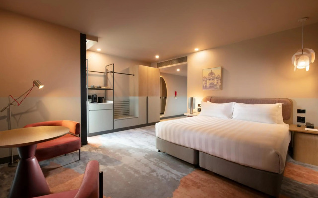 Mercure Melbourne La Trobe Street