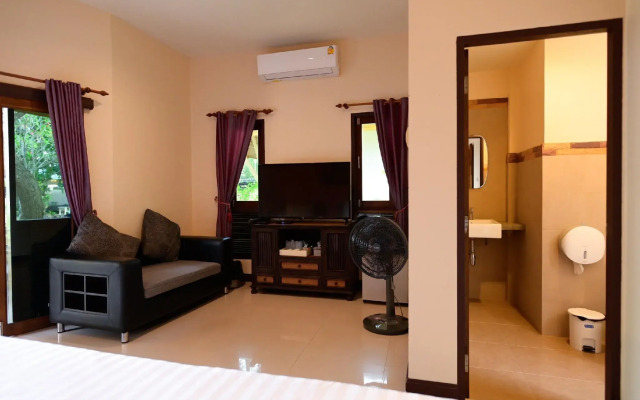 Saphli Villa Beach Resort