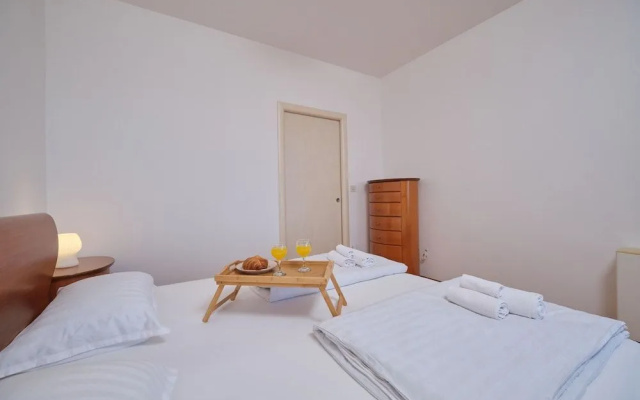 Holiday Seaview Apartment by Litto