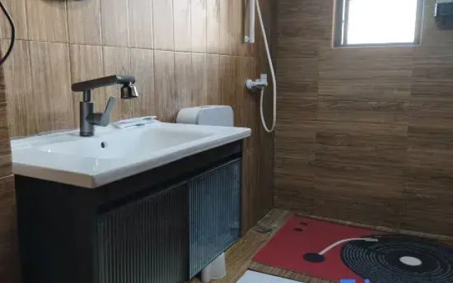 High Dimensions E-Sports Hotel