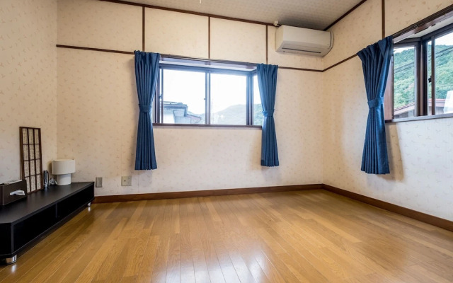 Classic Japan Living Asama