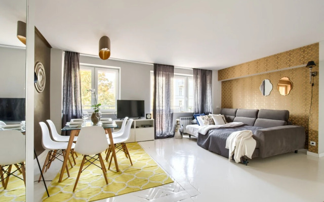 Ujazdowski Park Sunny Apartment