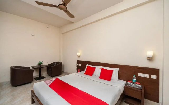 The Royal Park by OYO Rooms