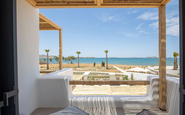 Seesoo Paros Beachfront Luxury Hideaway