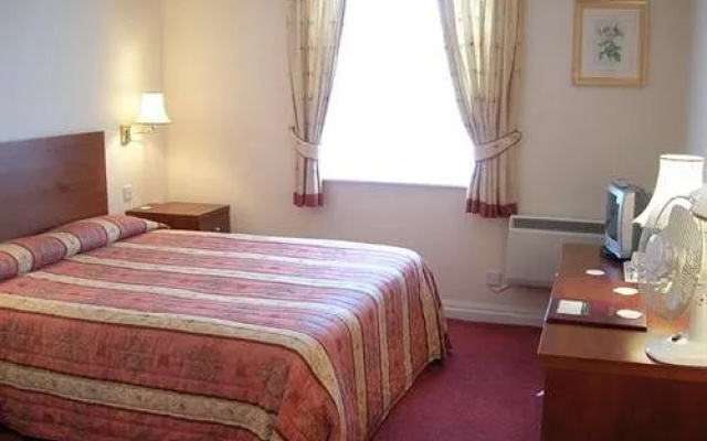 The Emmbrook Inn