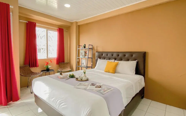 Big And Spacious Studio Apartment At Sky View