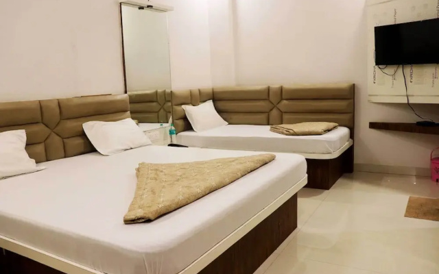 Hotel Gayatri Palace