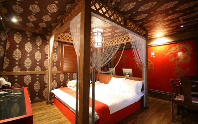 Hera Hotel