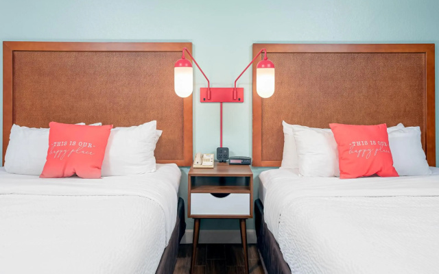 Beachside Hotel & Suites Cocoa Beach - Port Canaveral