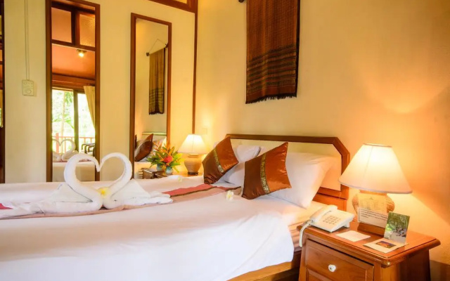 Petchvarin Resort and Spa