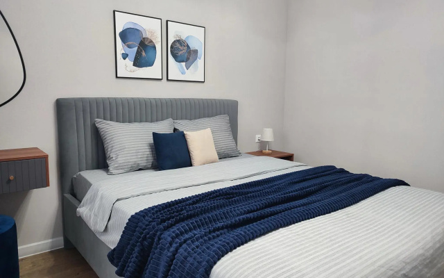 Атмосфера на улице Николая Островского