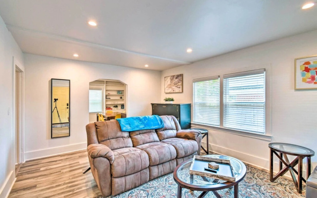 Pet-friendly Fayetteville Home w/ Fenced Yard