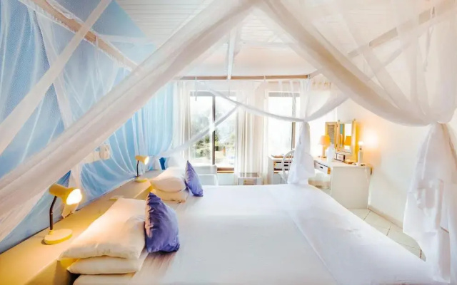Flamboyant Boutique Hote