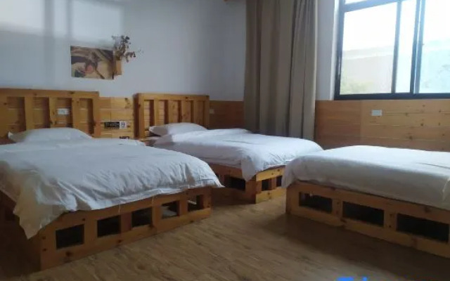 Mengzhou Household Hotel