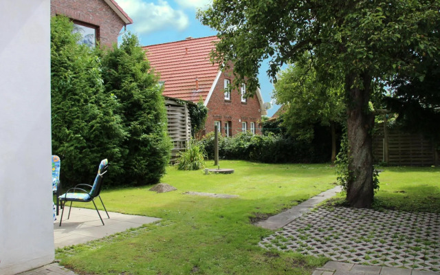 Apartment in Carolinensiel With a Garden