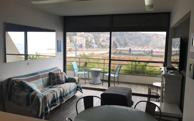 Chalet in Siwar, 3 min From Le Royal Hotel, Rimal