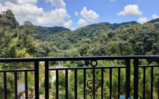 Huahaige Inn