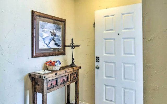 Unique Ranch-style Home < 2 Mi to Downtown!