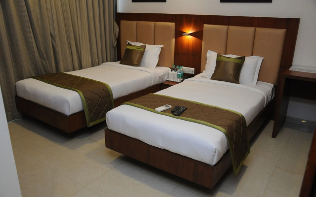 The Altruist Andheri Hotel