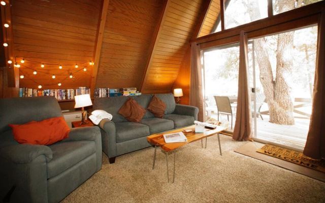 The Cozy Cubbyhole