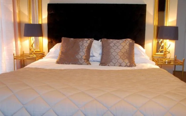 The Metropole